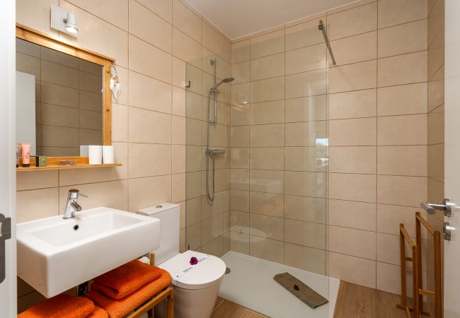 Zimmeranmietung in Salema - 02 - Romantik Villa - Praia das Furnas Zimmeranmietung in Salema - 02 - Romantik Villa - Praia das Furnas