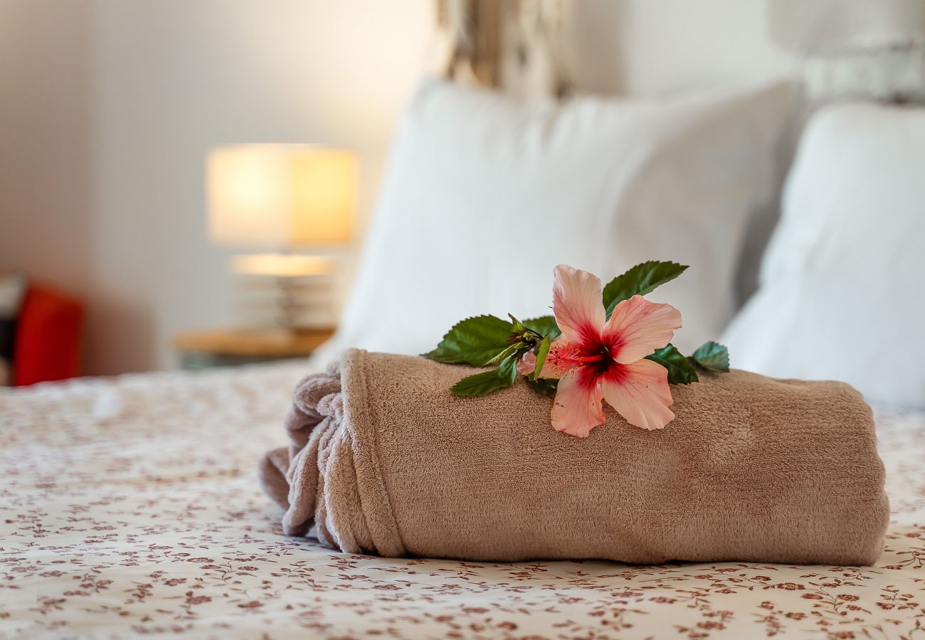 Zimmeranmietung in Salema - 02 - Romantik Villa - Praia das Furnas Zimmeranmietung in Salema - 02 - Romantik Villa - Praia das Furnas