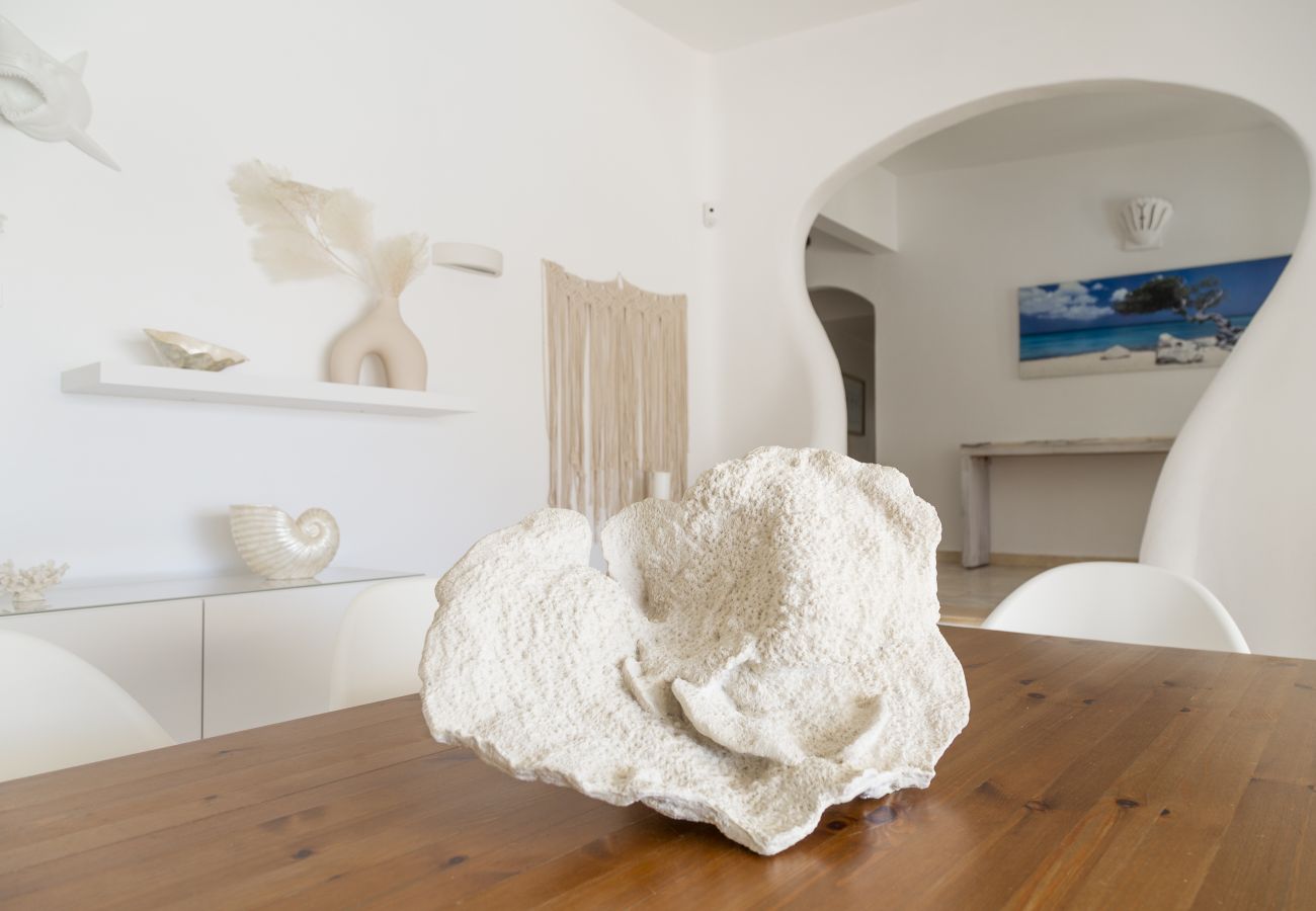 Dekorationsobjekt im Esszimmer Dekorationsobjekt im Esszimmer