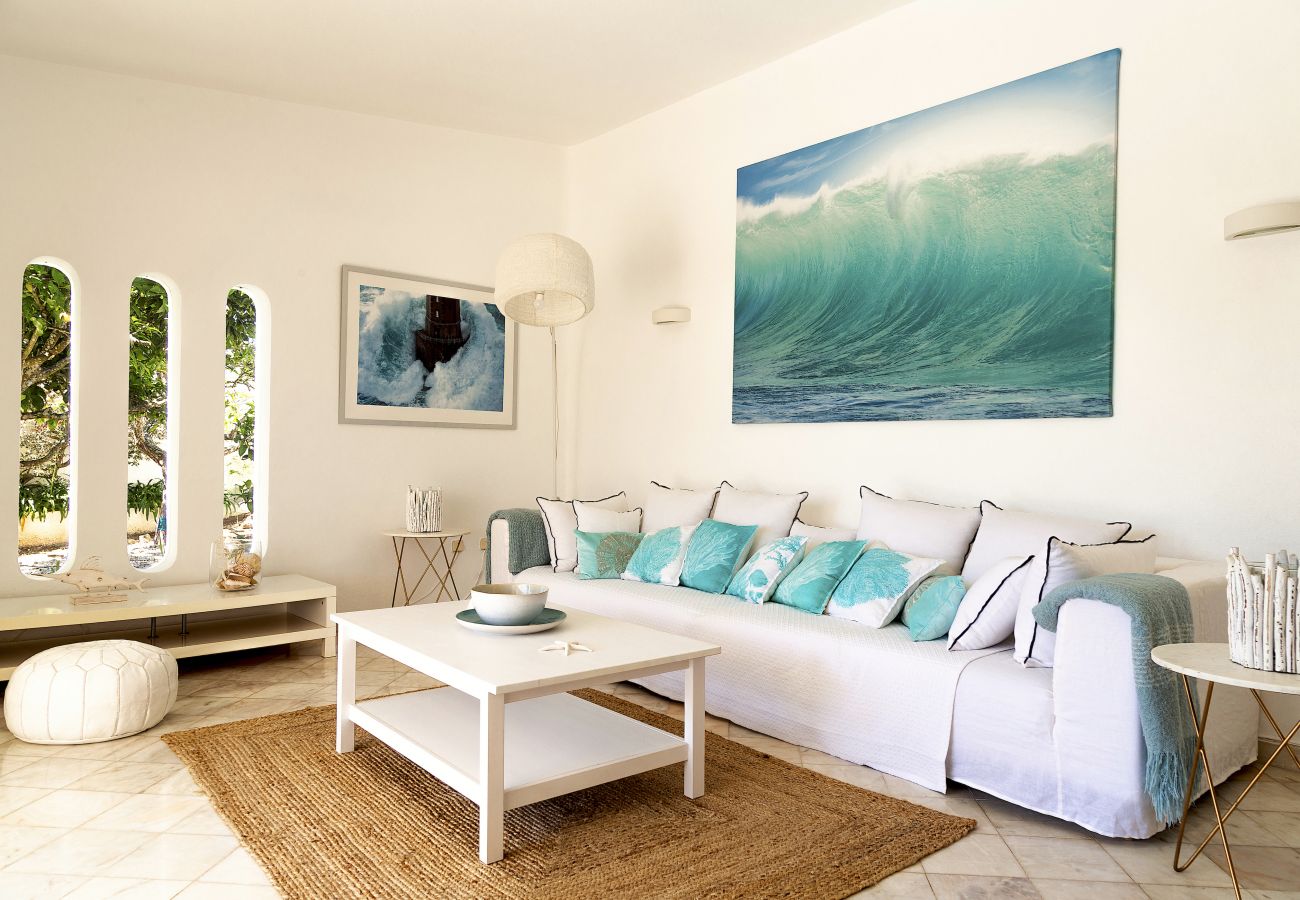 Wohnbereich Loungebereich in prächtigen Blautönen