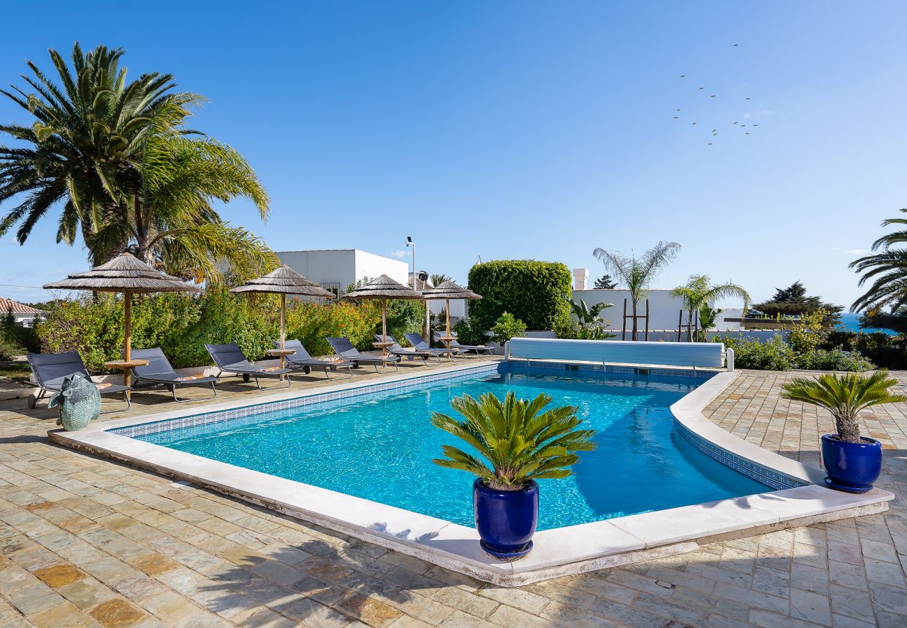 Chambres d'hôtes à Salema - 01- Romantik Villa - Praia do Castelejo Chambres d'hôtes à Salema - 01- Romantik Villa - Praia do Castelejo