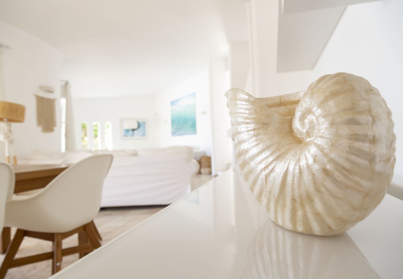 Objet de décoration dans la salle à manger Objet de décoration dans la salle à manger