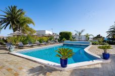 Rent by room in Budens - Romantik Villa - Praia da Figueira