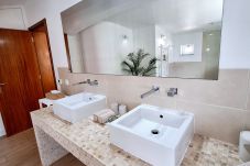 Rent by room in Salema - 06 - Romantik Villa - Praia Santa